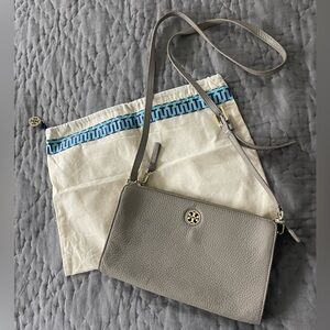 Tory Burch Pebbled Leather Greige Beige Taupe Gray Crossbody Bag Gold Hardware